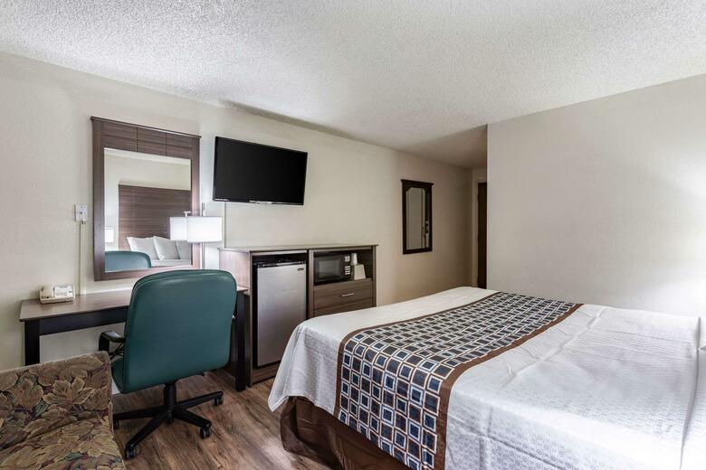 Hotel Rodeway Inn Farmington