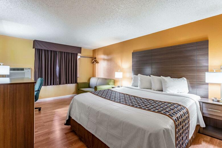 Hotel Rodeway Inn Farmington