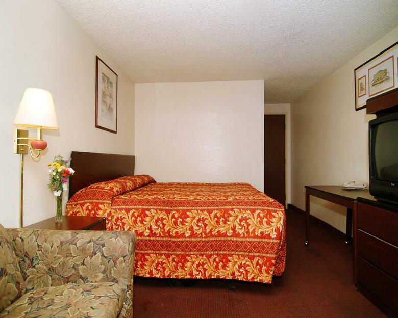 Hotel Rodeway Inn Farmington