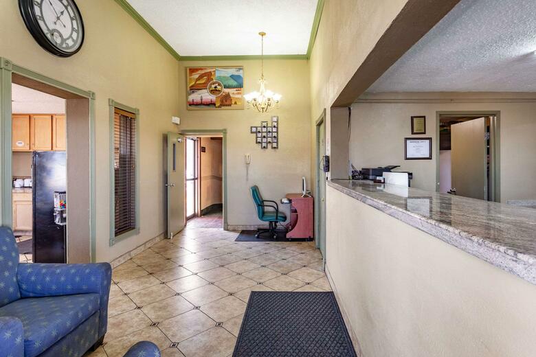 Hotel Rodeway Inn Farmington