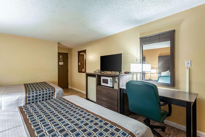 Hotel Rodeway Inn Farmington