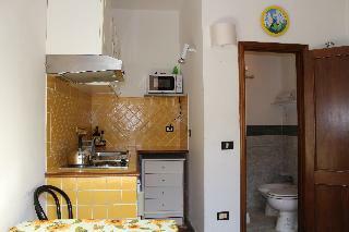 Max Apartments