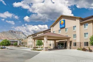 Hotel Comfort Inn & Suites