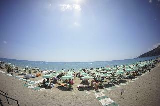 Hotel Porto Rhoca Resort