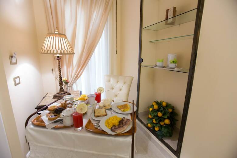 Hotel Royal Suite Trinit� Dei Monti