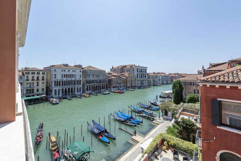 Hotel H10 Palazzo Canova
