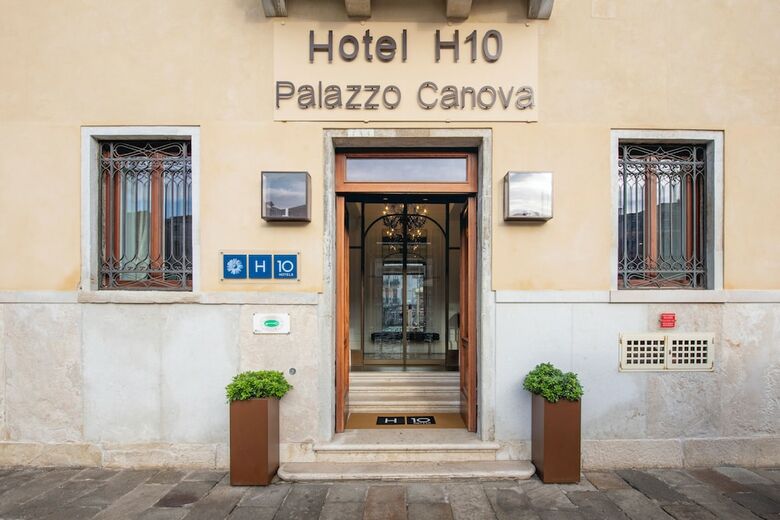 Hotel H10 Palazzo Canova