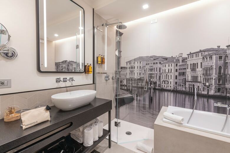 Hotel H10 Palazzo Canova