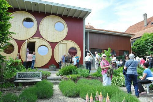 Hostal R�edi - Fasstastische Ferien