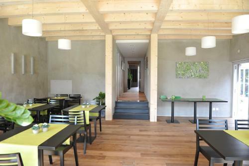 Hostal R�edi - Fasstastische Ferien