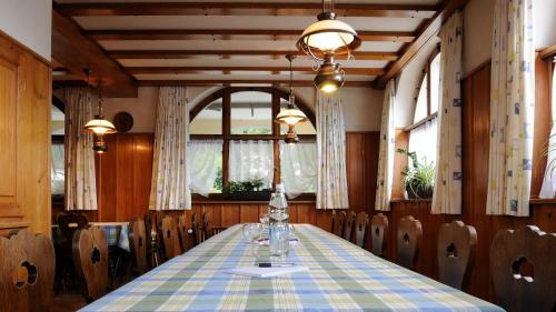 Posada Gasthaus Zum R�ssli