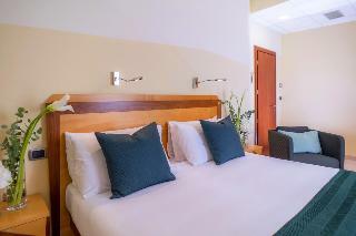 Hotel Piccadilly Suites And Rooms