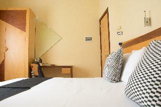 Hotel Piccadilly Suites And Rooms