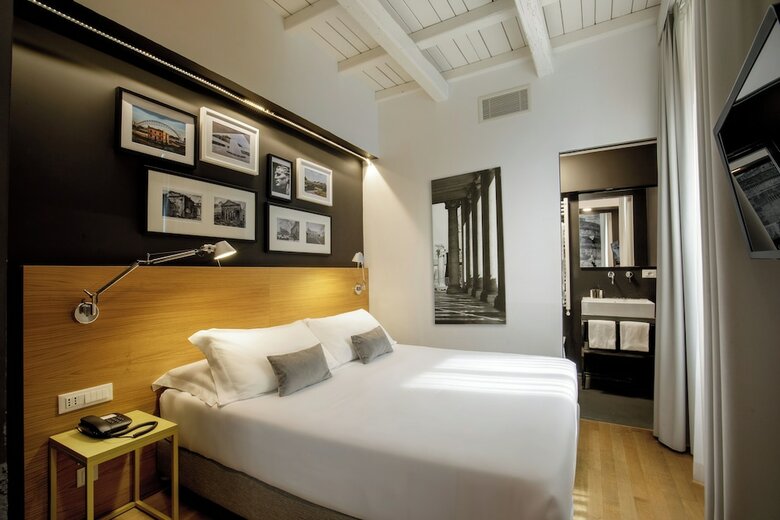 Hotel Coronari Palace
