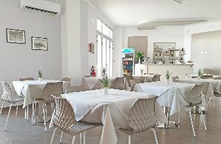 Travini Suite Hotel Residence
