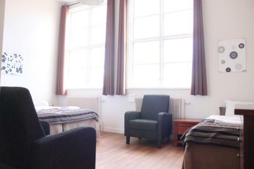 Hostal Guesthouse Eleven Hotel