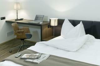 Blue City Hotel