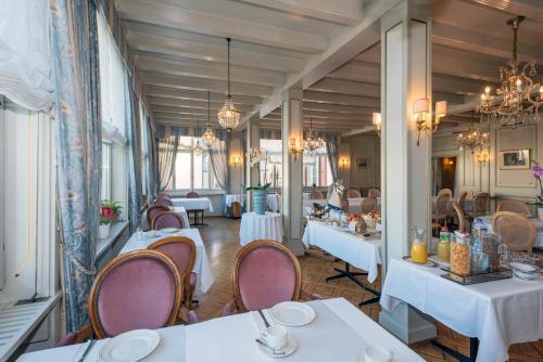 Hotel H�tel Du Cheval-blanc