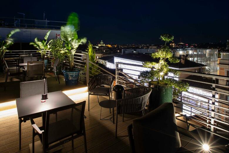 U-visionary Roma Hotel