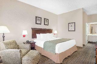 Hotel Baymont By Wyndham Crestview
