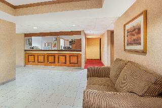 Hotel Super 8 By Wyndham Defiance