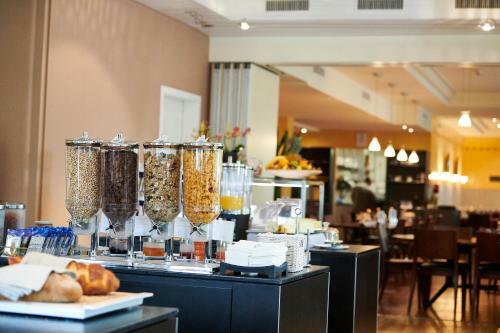 Hotel Restaurant Holiday