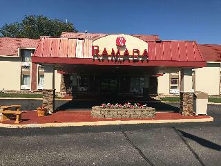 Hotel Ramada By Wyndham Albert Lea