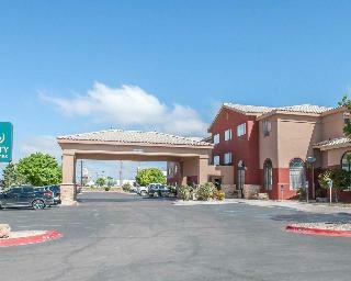 Hotel Quality Inn & Suites