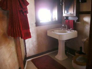 Hotel Lyons' Twin Mansions B&B And Spa