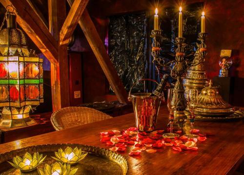 Bijou Hotel / Love And Romance