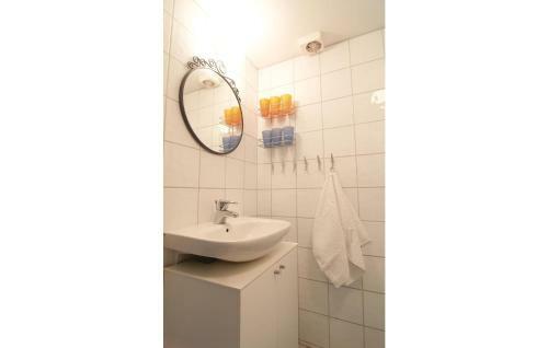 Holiday Home Sn�ckmyrsv�gen Gotlands Tofta III
