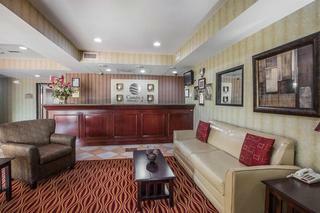 Hotel Comfort Inn & Suites
