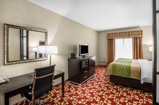 Hotel Comfort Inn & Suites