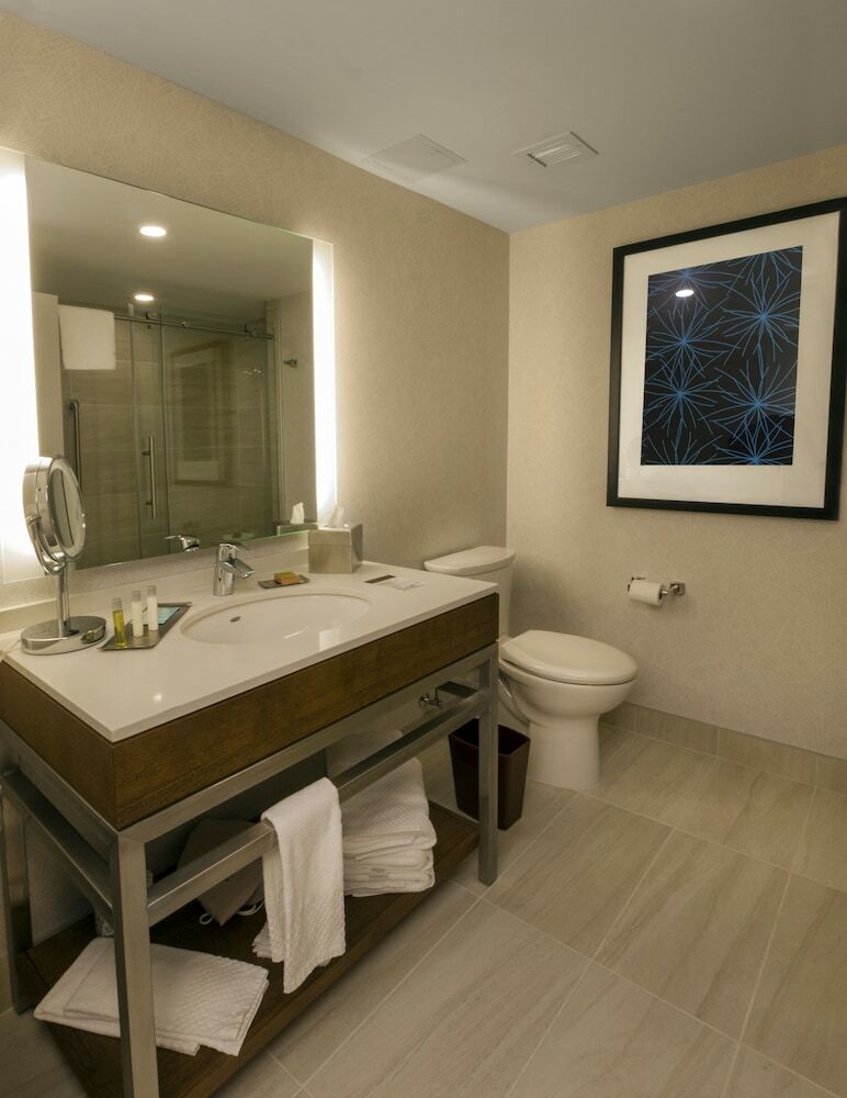Hotel Doubletree By Hilton Niagara Falls, Ny
