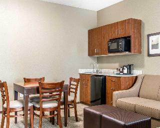 Hotel Comfort Suites West Omaha