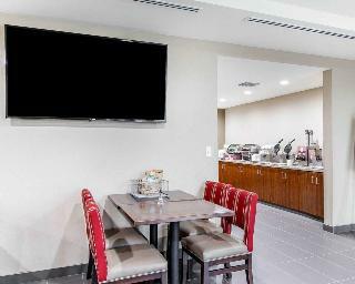 Hotel Comfort Suites West Omaha