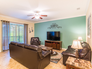 Villa 8860 Candy Palm Rd, Paradise Palms