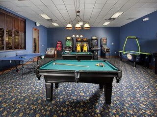 Villa 8860 Candy Palm Rd, Paradise Palms