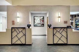 Hotel Doubletree By Hilton Chicago Midway Airport
