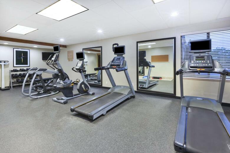 Hotel Candlewood Suites Grand Rapids Airport