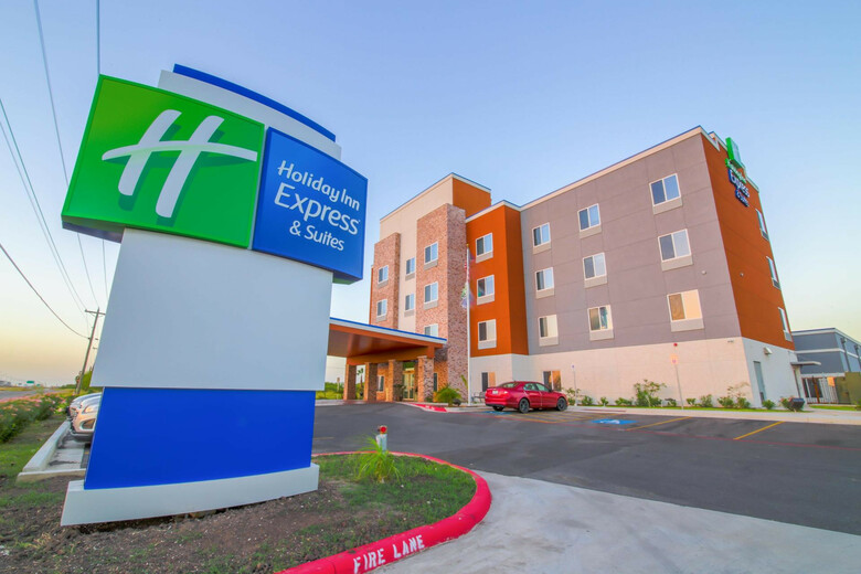 Hotel Holiday Inn Express Suites Raymondville