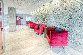 Hotel Staybridge Suites University Area Osu