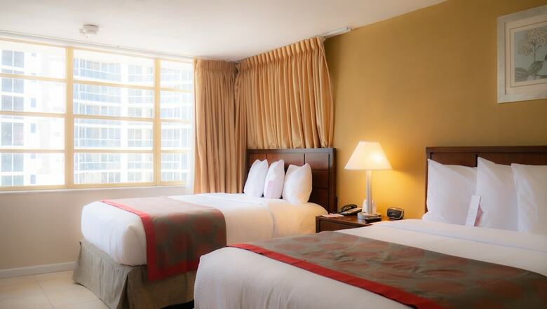 Hotel Ramada Plaza Marco Polo Beach Resort