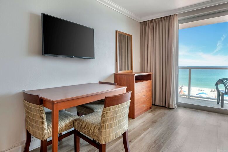 Hotel Ramada Plaza Marco Polo Beach Resort