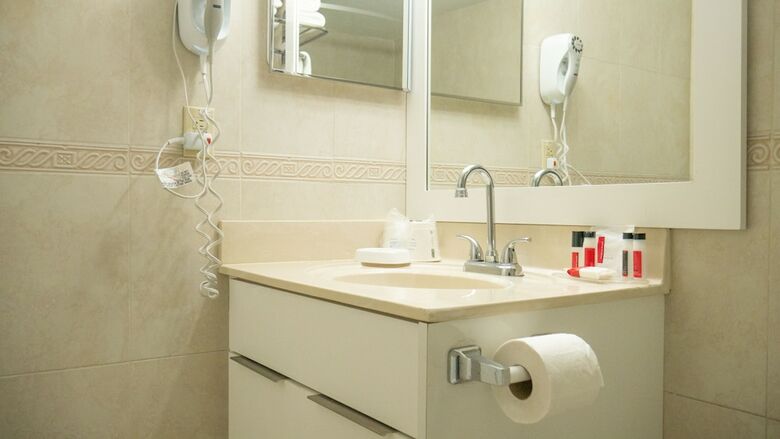 Hotel Ramada Plaza Marco Polo Beach Resort