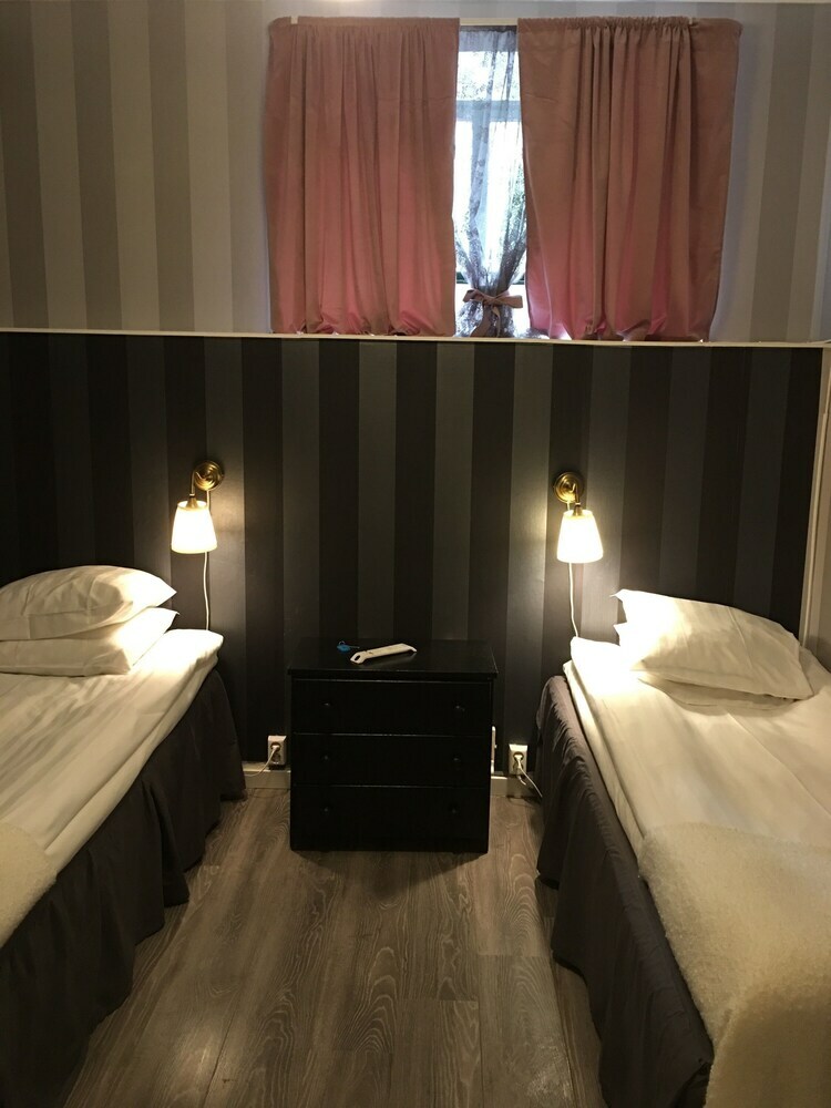 Albergue Hotel Tre Sm� Rum