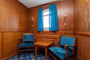 �nedin Hostel
