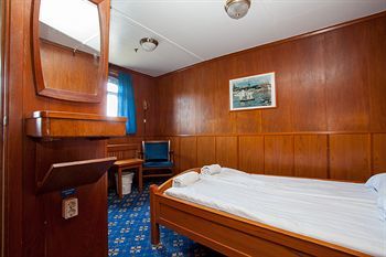 �nedin Hostel