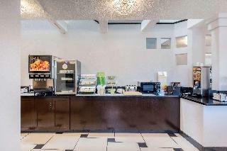 Hotel Quality Inn & Suites