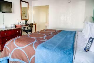 Hotel Super 8 By Wyndham St. Petersburg